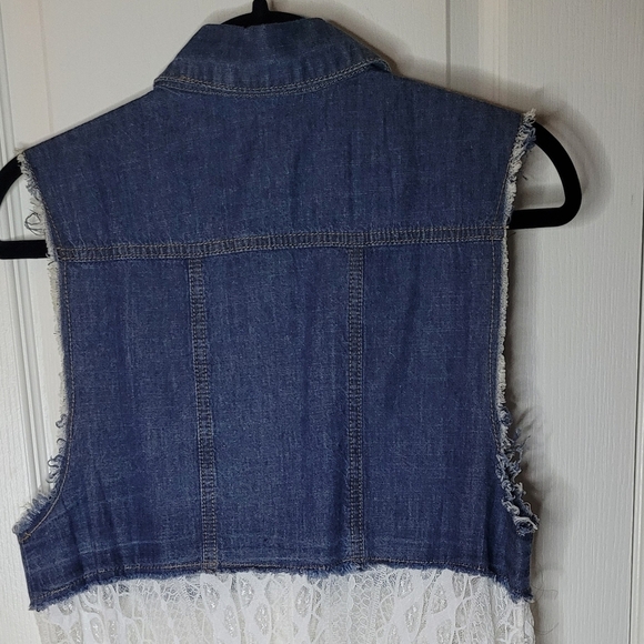 ORIGAMI by VIVIAN Sleeveless Denim Vest Duster w/ Lace. NWOT - Picture 8 of 10